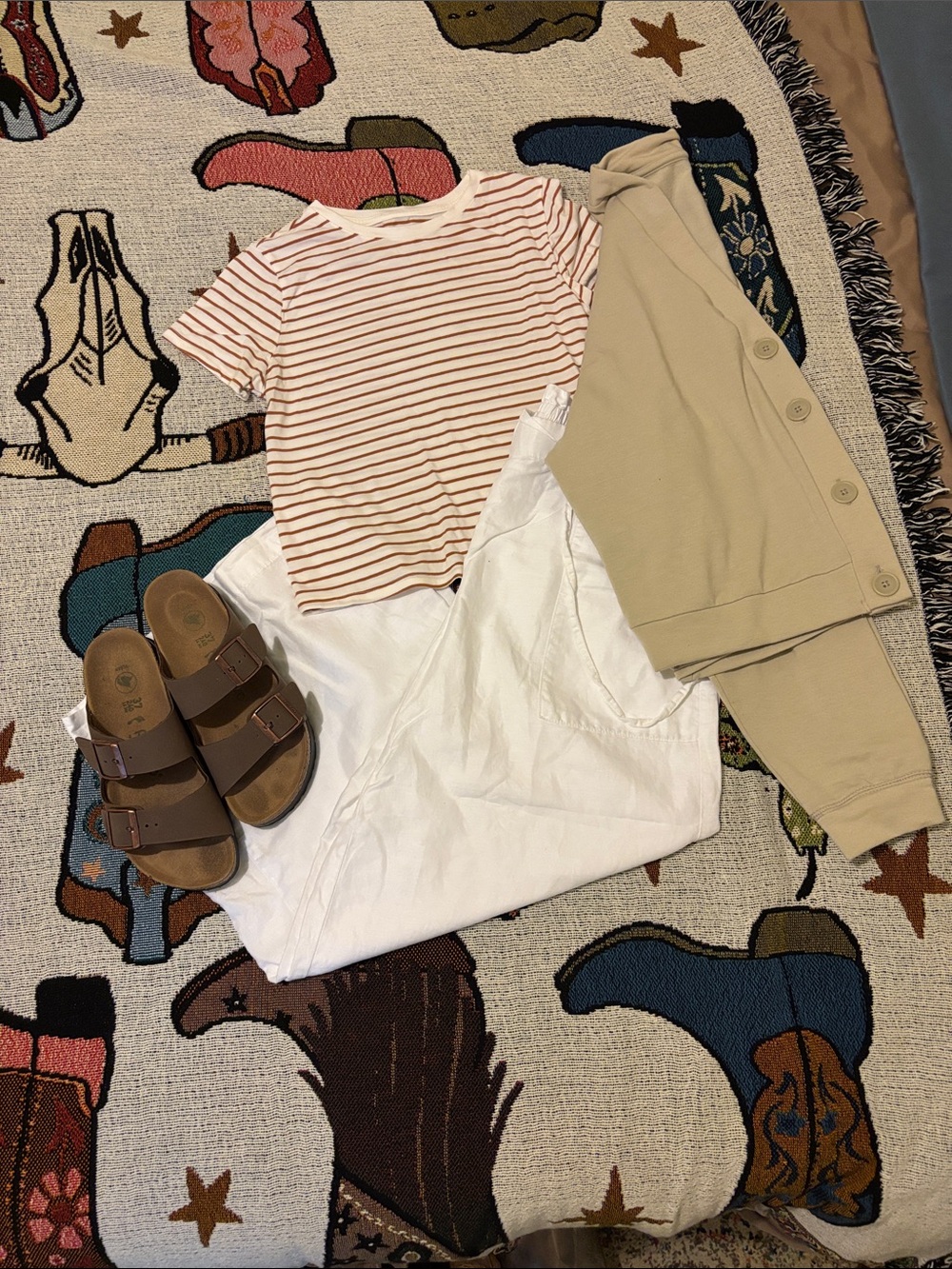 Old Navy Women's Bestee White and Brown Striped Tee